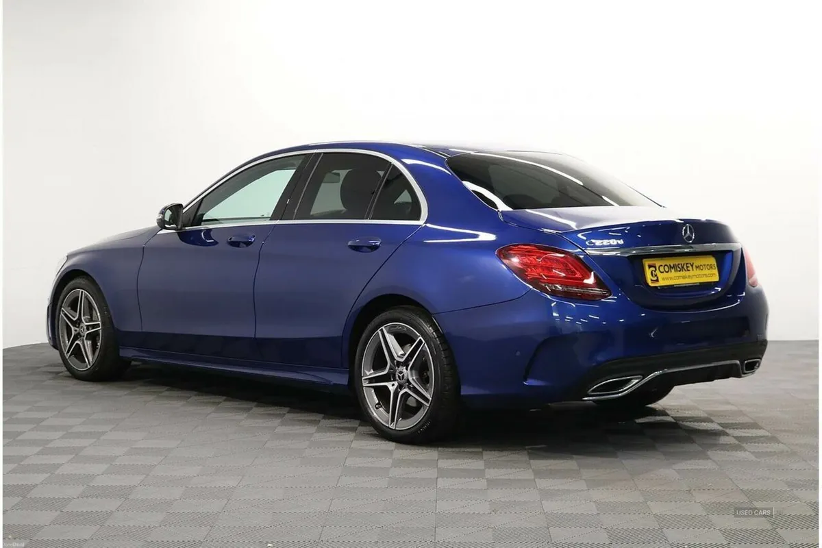 Mercedes-Benz C-Class C220d AMG Line Edition - Image 4