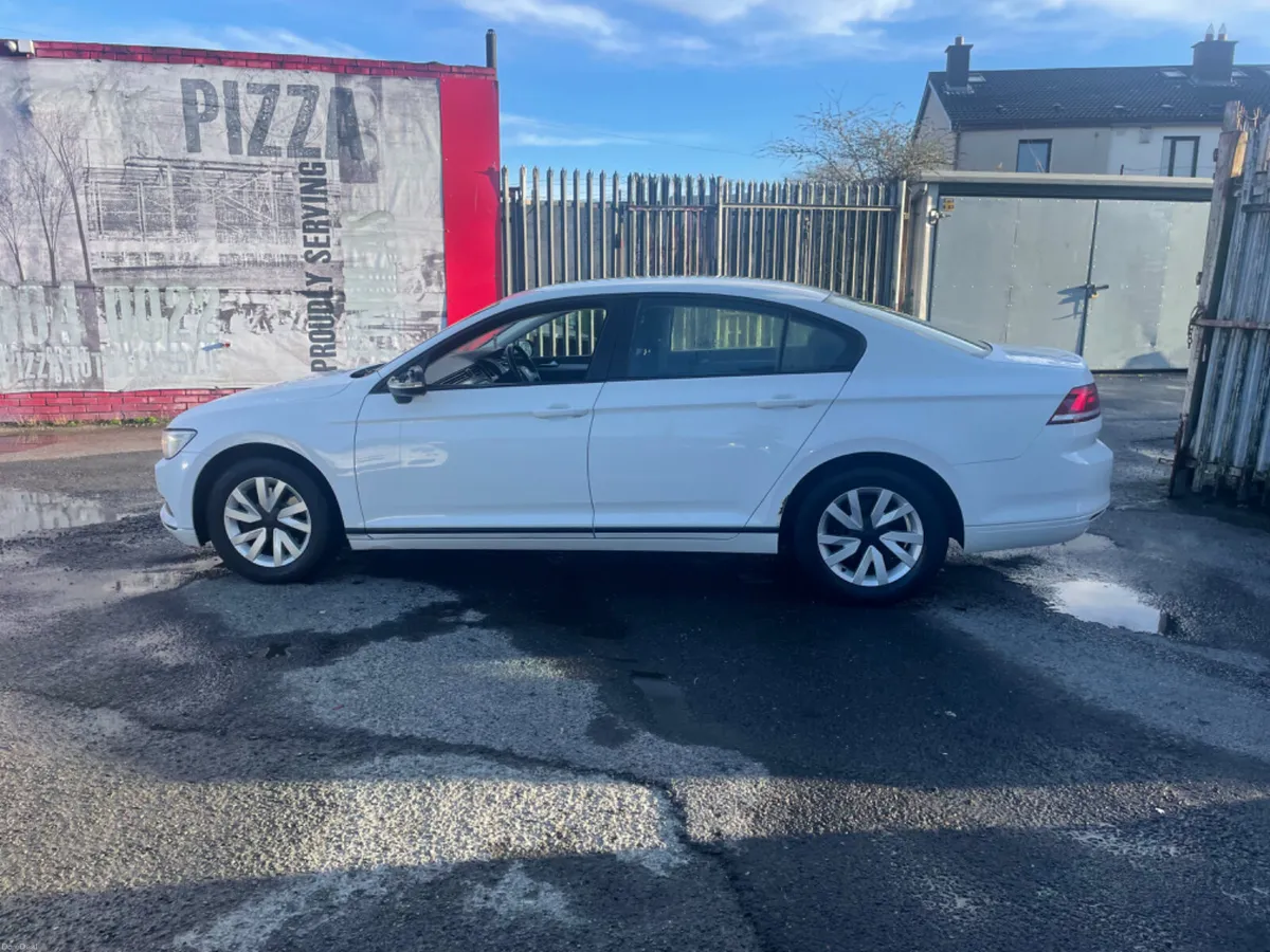 Volkswagen Passat 2015 new nct €6950 - Image 4