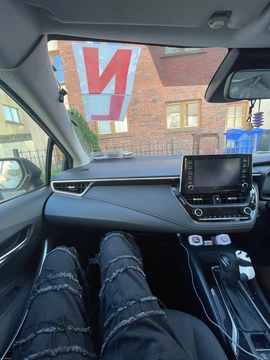 2020 Toyota corolla hybrid automatic tax08/26 - Image 2