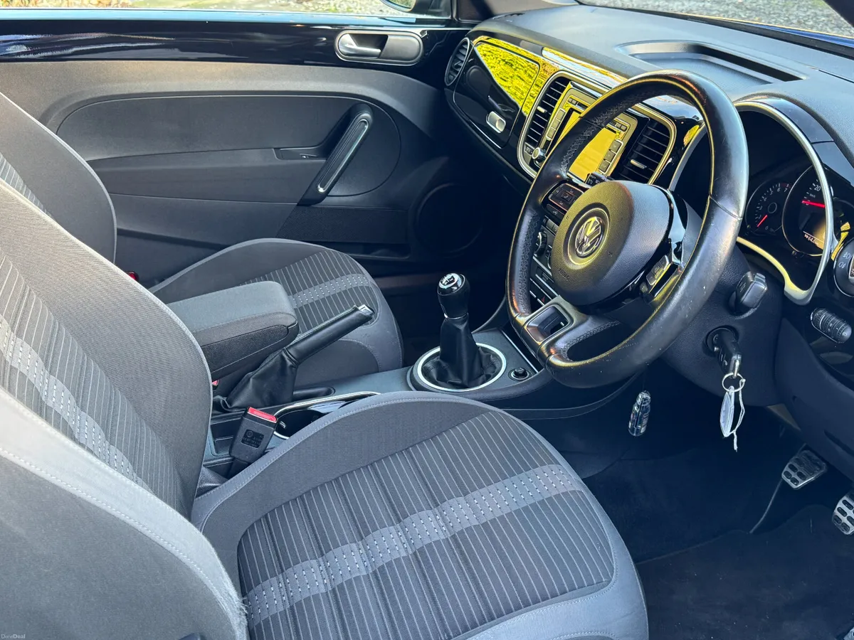 2012 Volkswagen Beetle 1.4 Sport - Image 2
