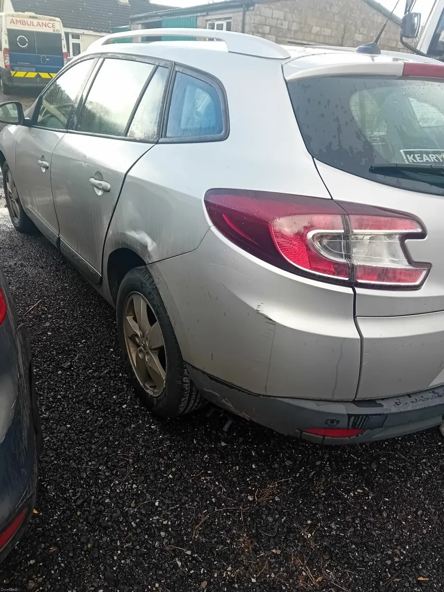 Renault Megane 2011 - Image 2