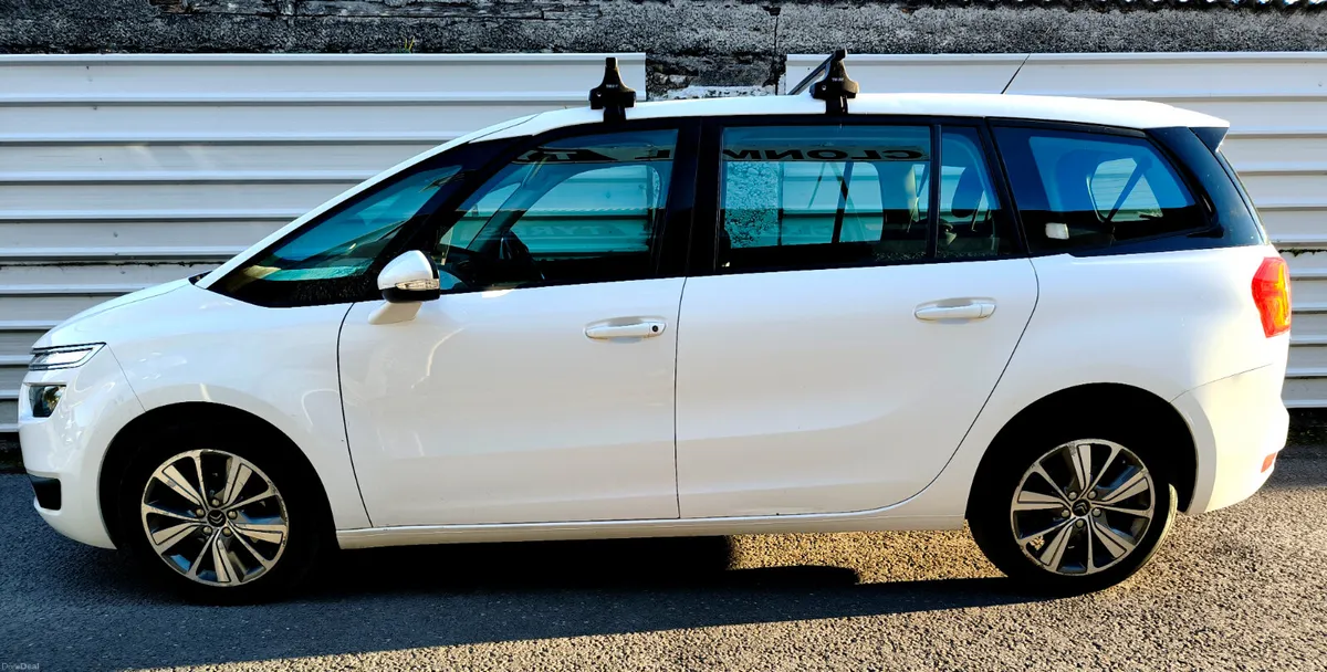 Citroen C4 2015 7 seater - Image 3