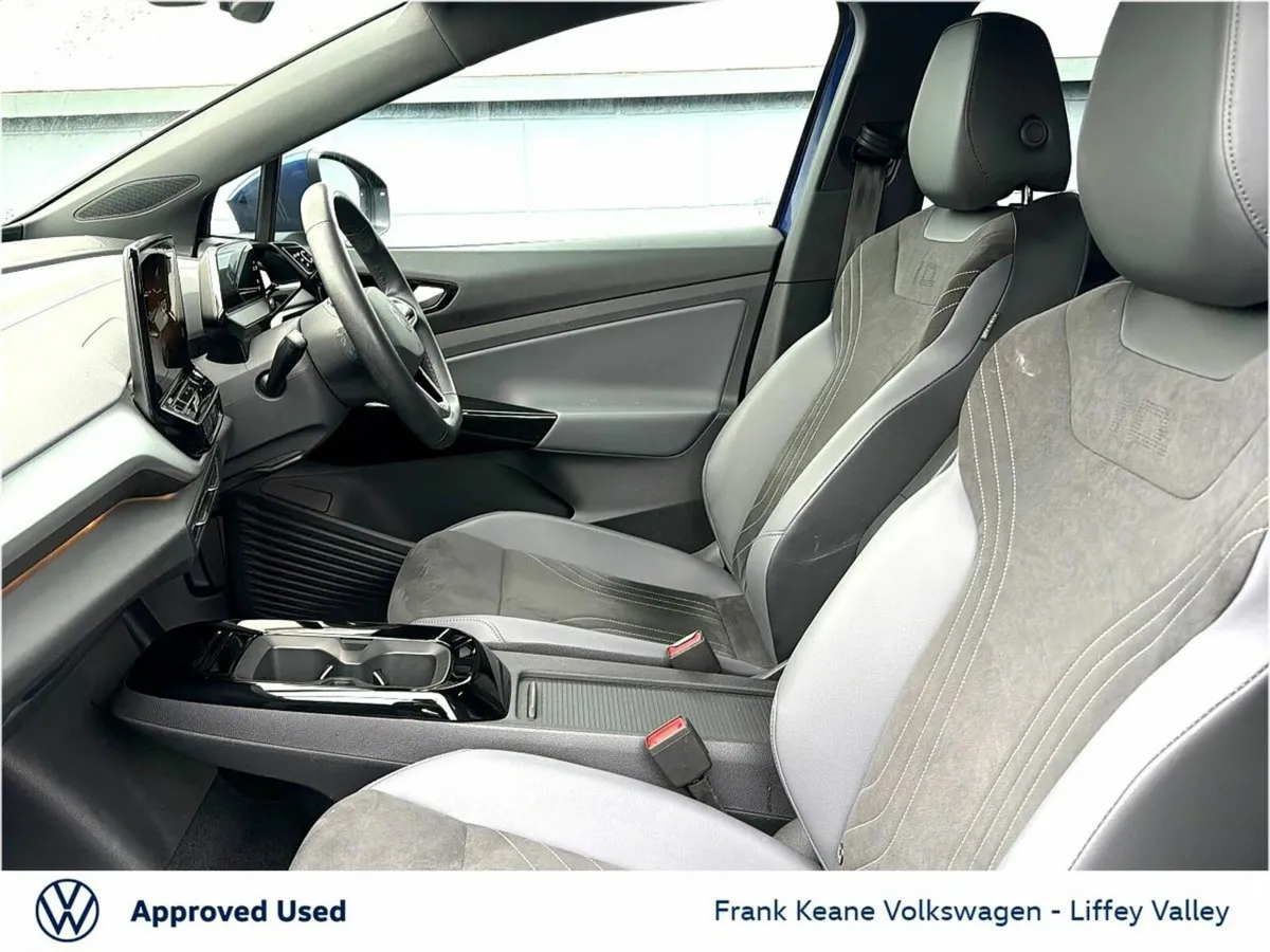 Volkswagen ID.4 77KWH LIFE DX 174BHP *BLUE DUSK* * - Image 4