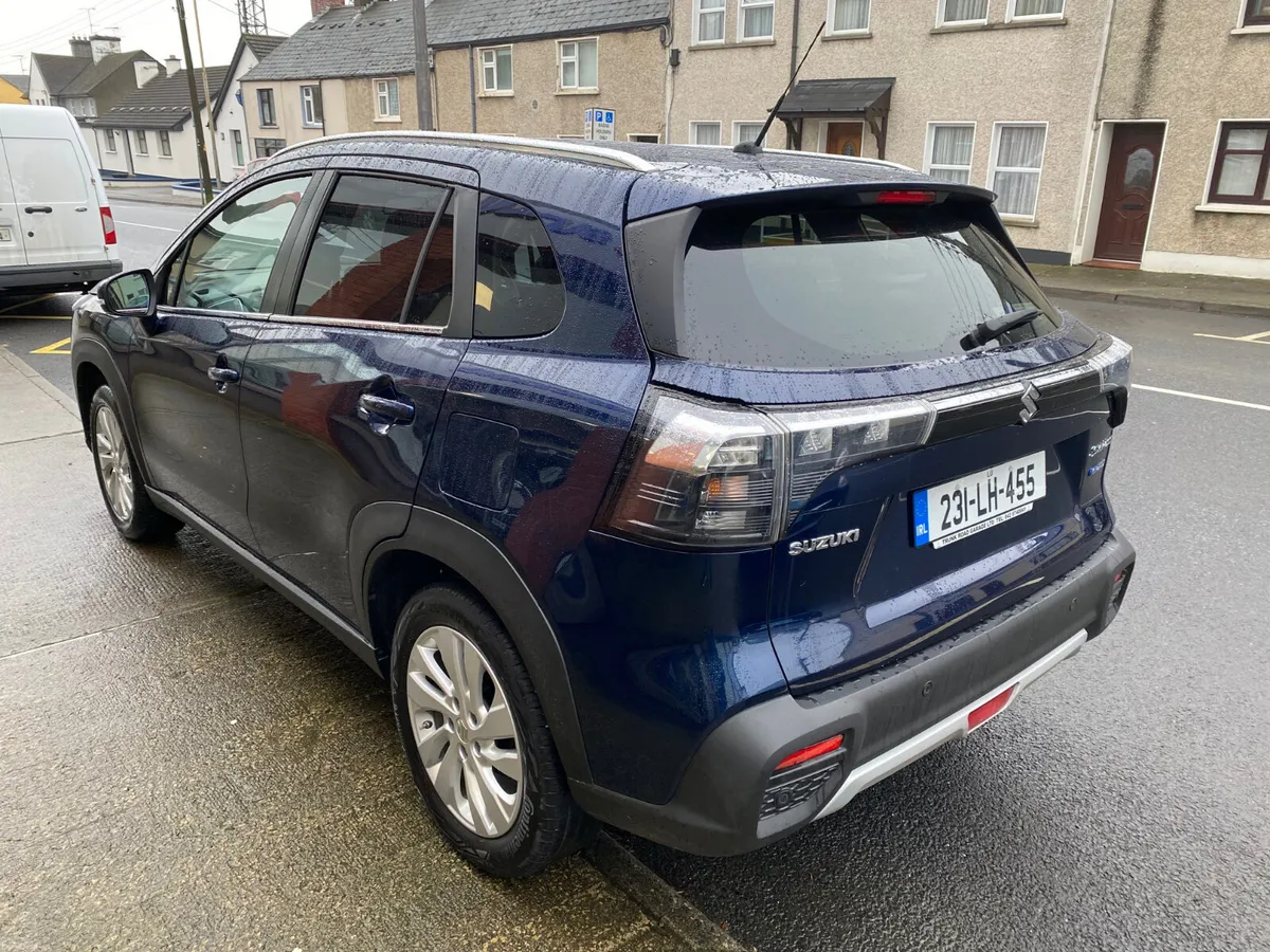 Suzuki SX4 S-Cross 2023 - Image 3