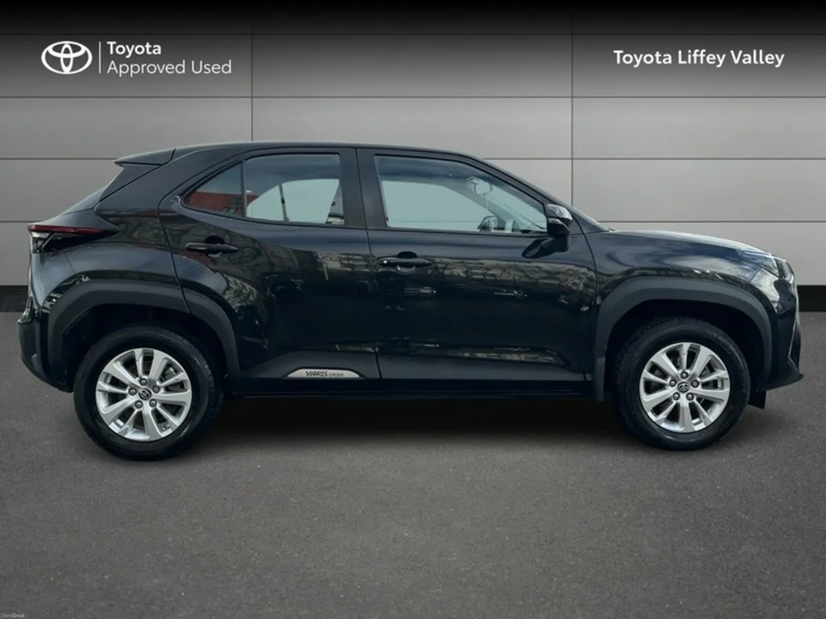Toyota Yaris Cross YARIS CROSS LUNA - Image 3