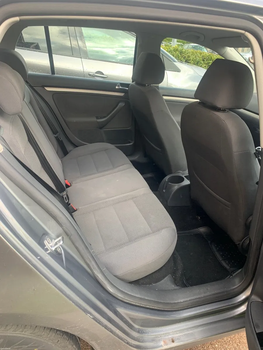 Volkswagen Golf 2007 - Image 2