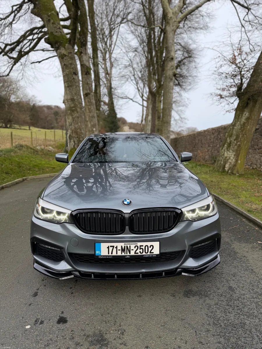 2017 BMW 5-Series 520d XDRIVE M SPORT - Image 2