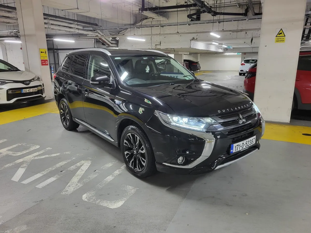 Mitsubishi Outlander 2017 - Image 2