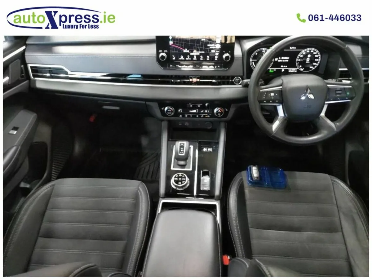 Mitsubishi Outlander PHEV 4WD BLACK EDITION, Low m - Image 2