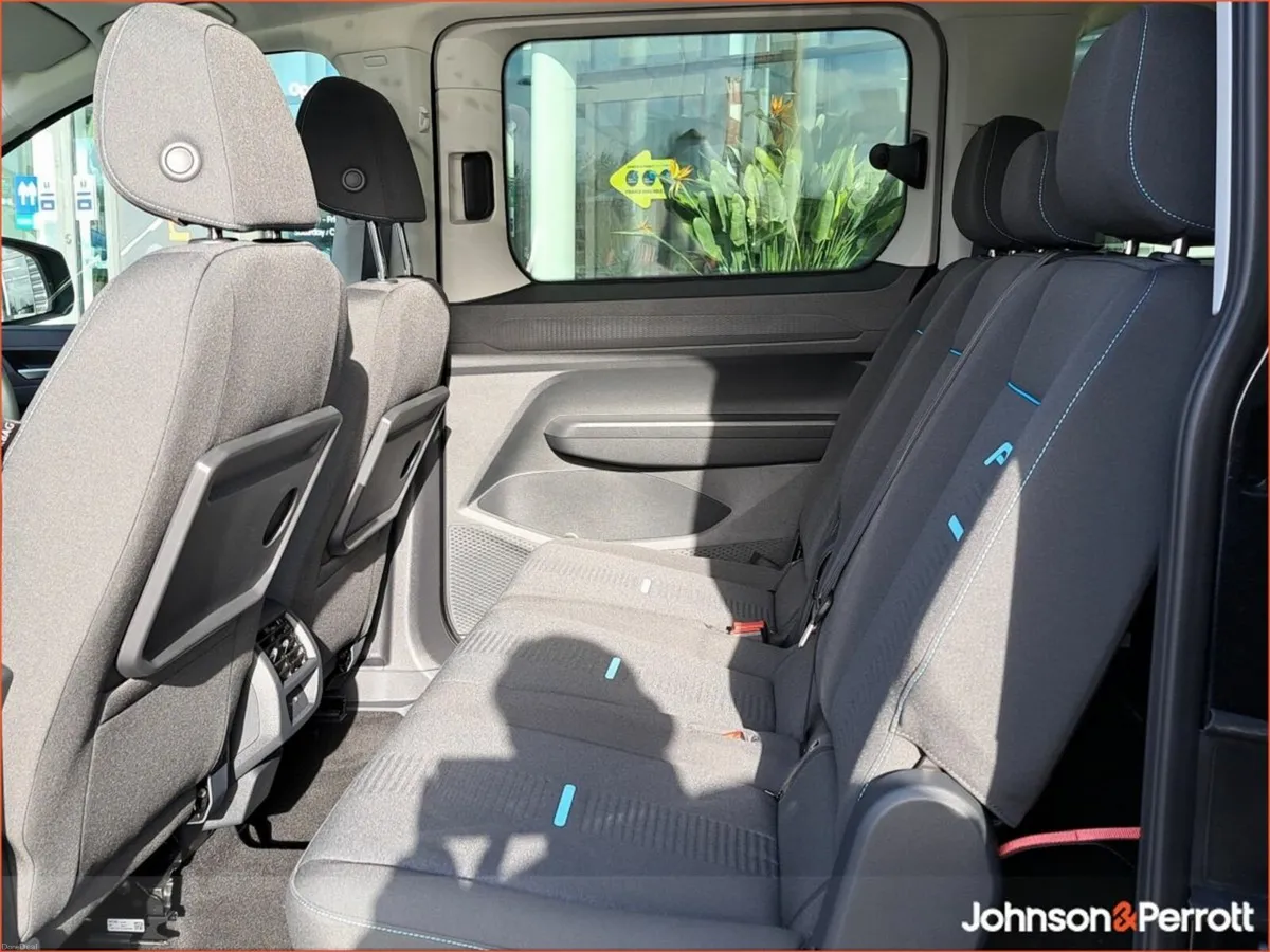 Ford Tourneo Connect Grand Tourneo 7 Seater I Diff - Image 5