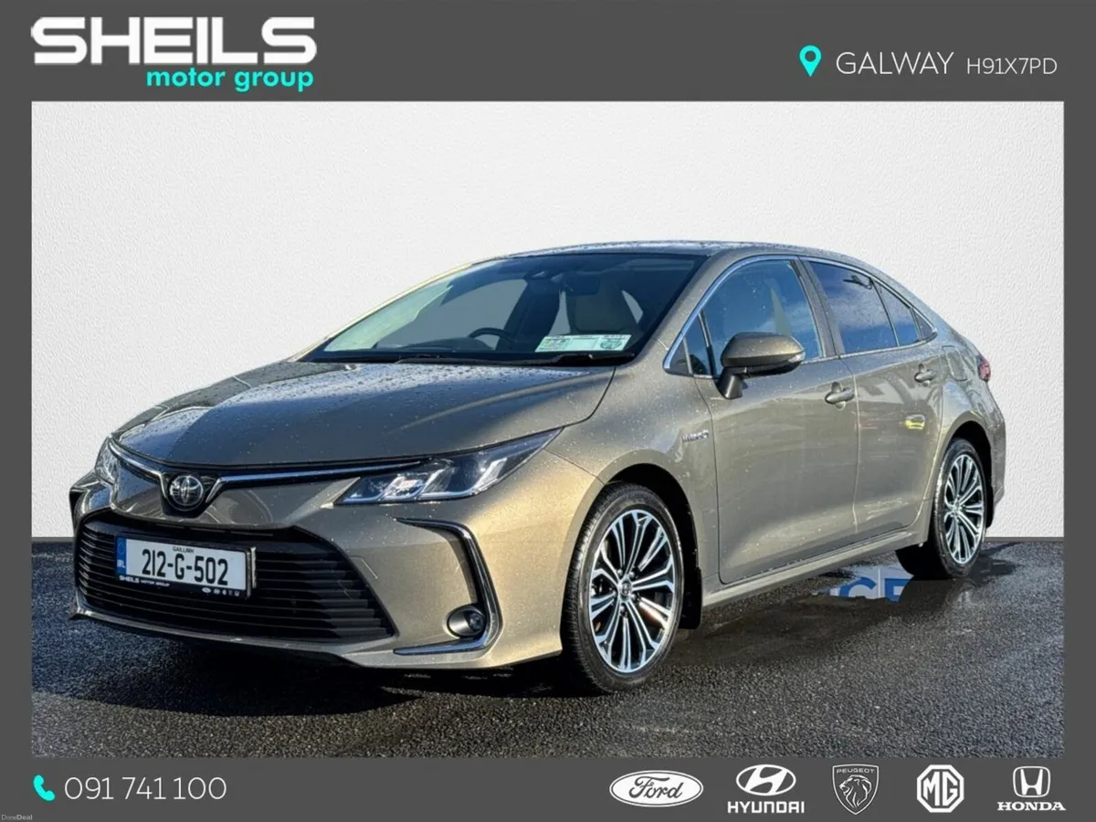 Toyota Corolla 1.8 Hybrid Luna Sport Saloon - Image 4
