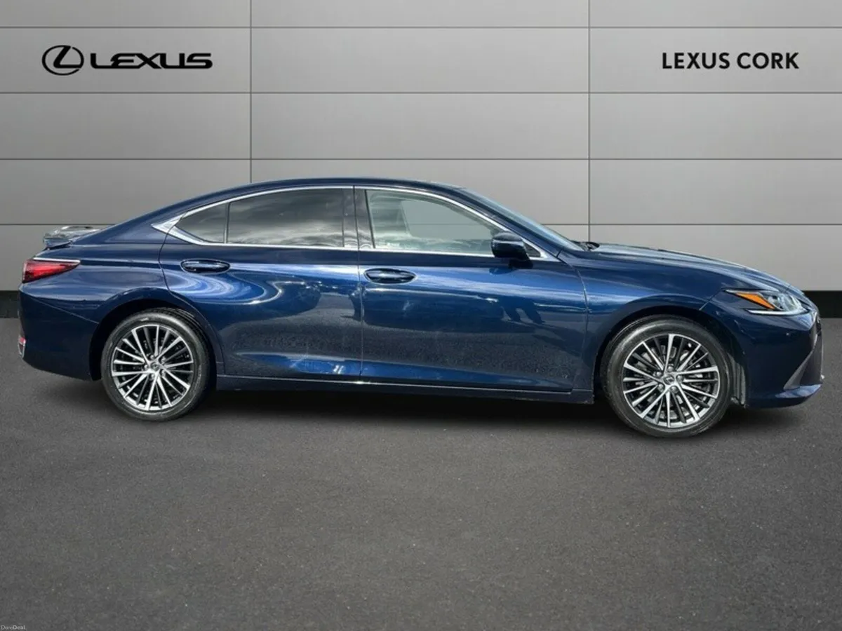 Lexus ES 2.5 - Image 4