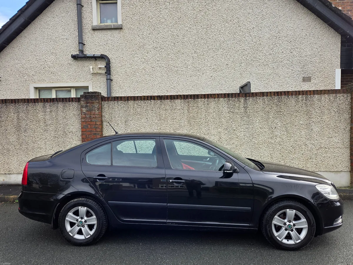 Skoda Octavia 1.6d Active - Image 3