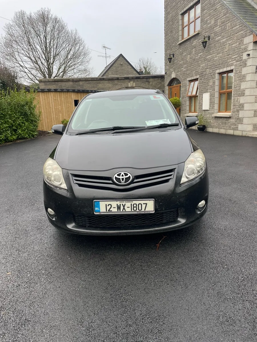 Toyota Auris - Image 2