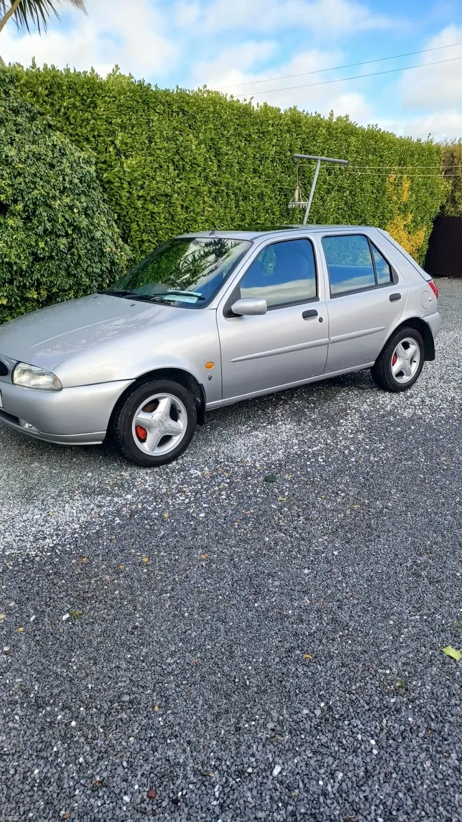 Ford Fiesta 1998 GHIA - Image 3