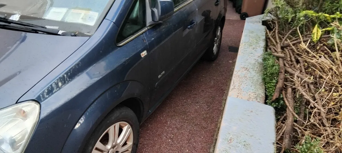 Vauxhall Zafira 2011 - Image 3
