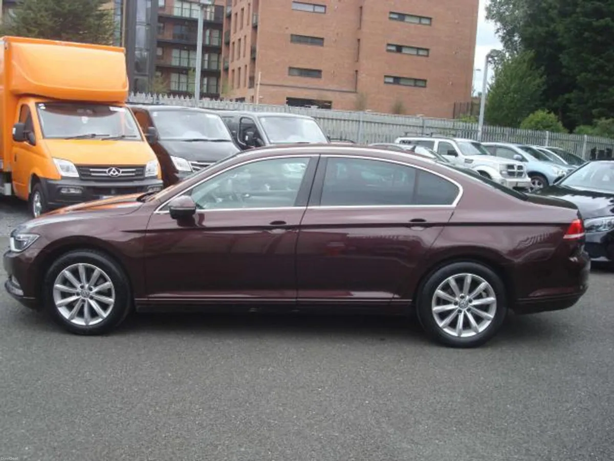 Volkswagen Passat COMFORTLINE Automatic 05/26 - Image 4