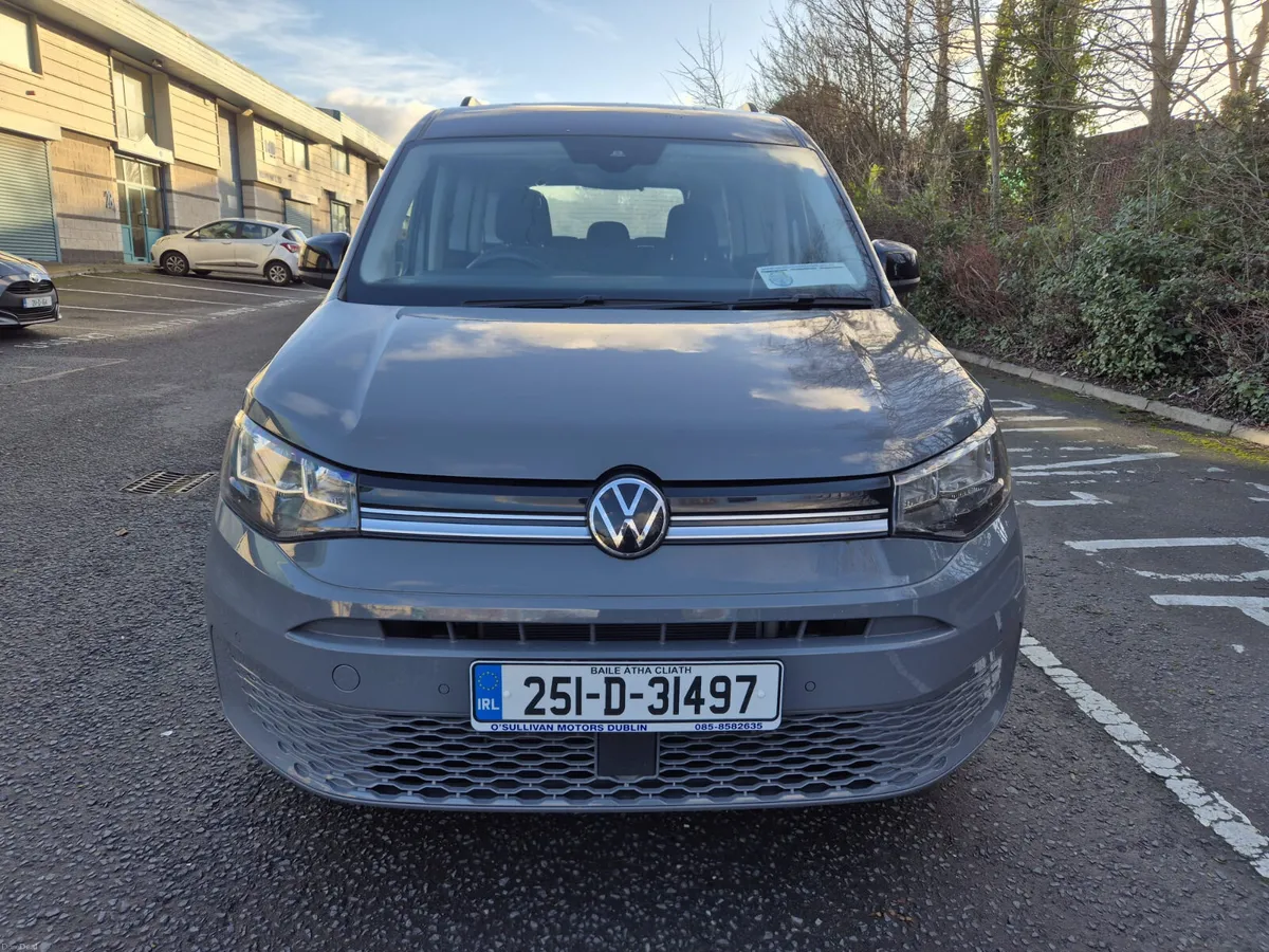 VOLKSWAGEN CADDY LIFE  / 2025 / 7 SEATER / WAV - Image 2