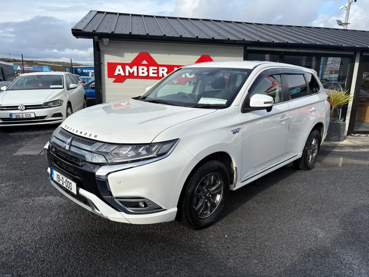 2019 Mitsubishi Outlander Petrol Hybrid 4WD - Image 2