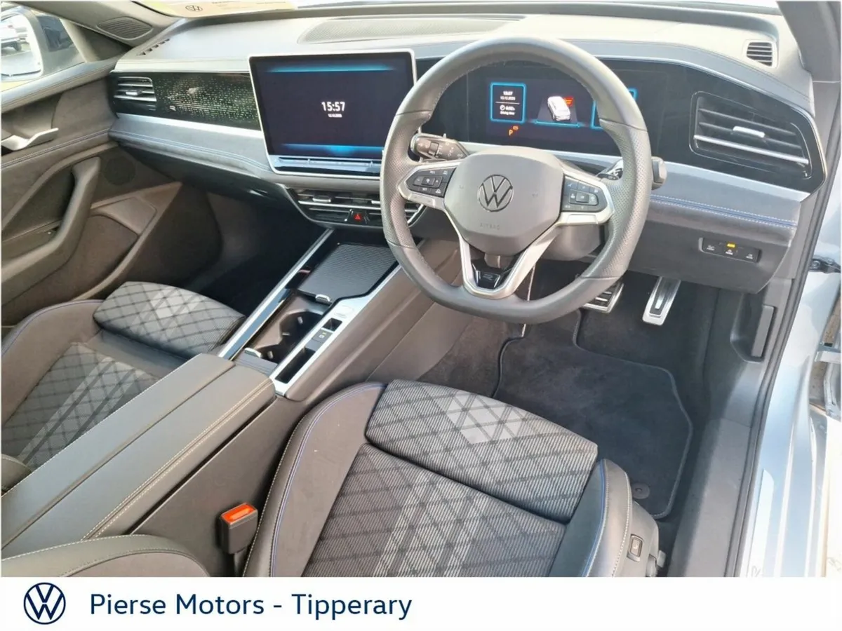 Volkswagen Passat Passat R-Line Phev S-A  R-Line - Image 2