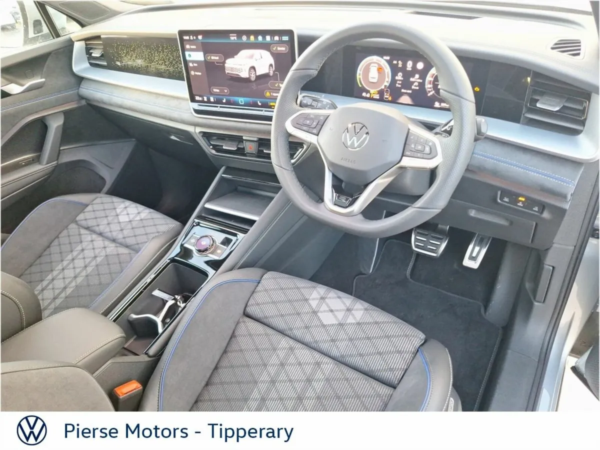 Volkswagen Tayron 1.5 TSI 204BHP R-LINE 75 PHEV DS - Image 2