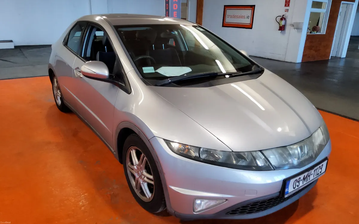 Honda Civic 2009 - Image 1