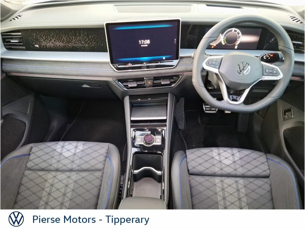 Volkswagen Tayron 1.5 TSI 204BHP R-LINE 75 PHEV DS - Image 2