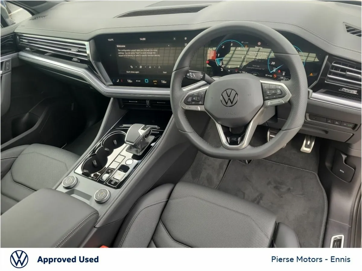 Volkswagen Touareg CV 3.0TDI 231HP R LINE 4M DSG - Image 3