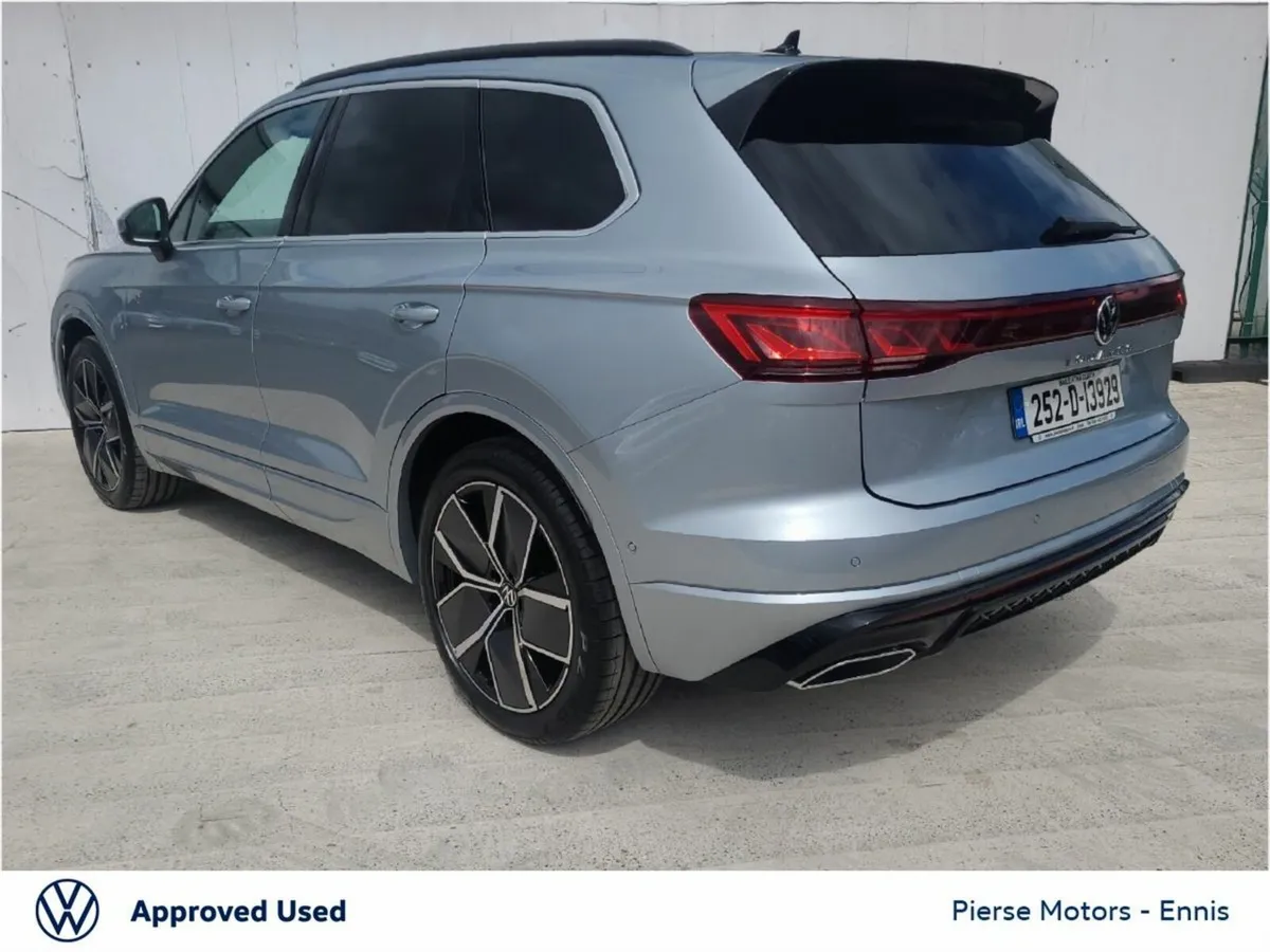 Volkswagen Touareg CV 3.0TDI 231HP R LINE 4M DSG - Image 2