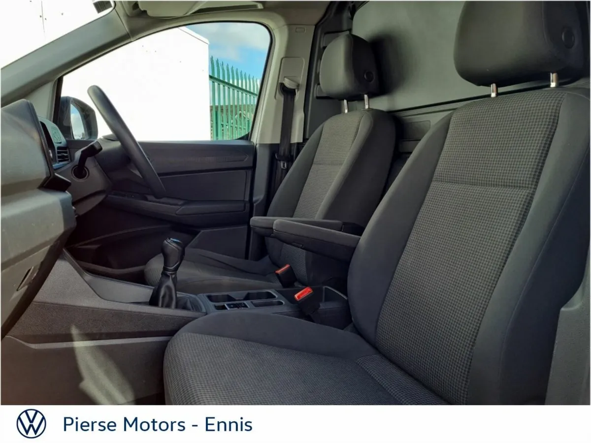 Volkswagen Caddy CADDY CARGO TDI 75BHP  M6F 5DR - Image 4