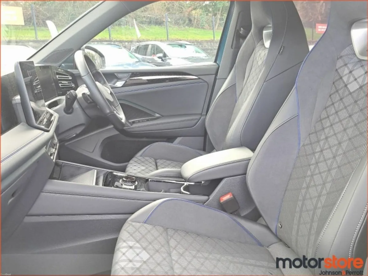 Volkswagen Tiguan 2.0 TDI 150HP R-Line DSG - Image 3