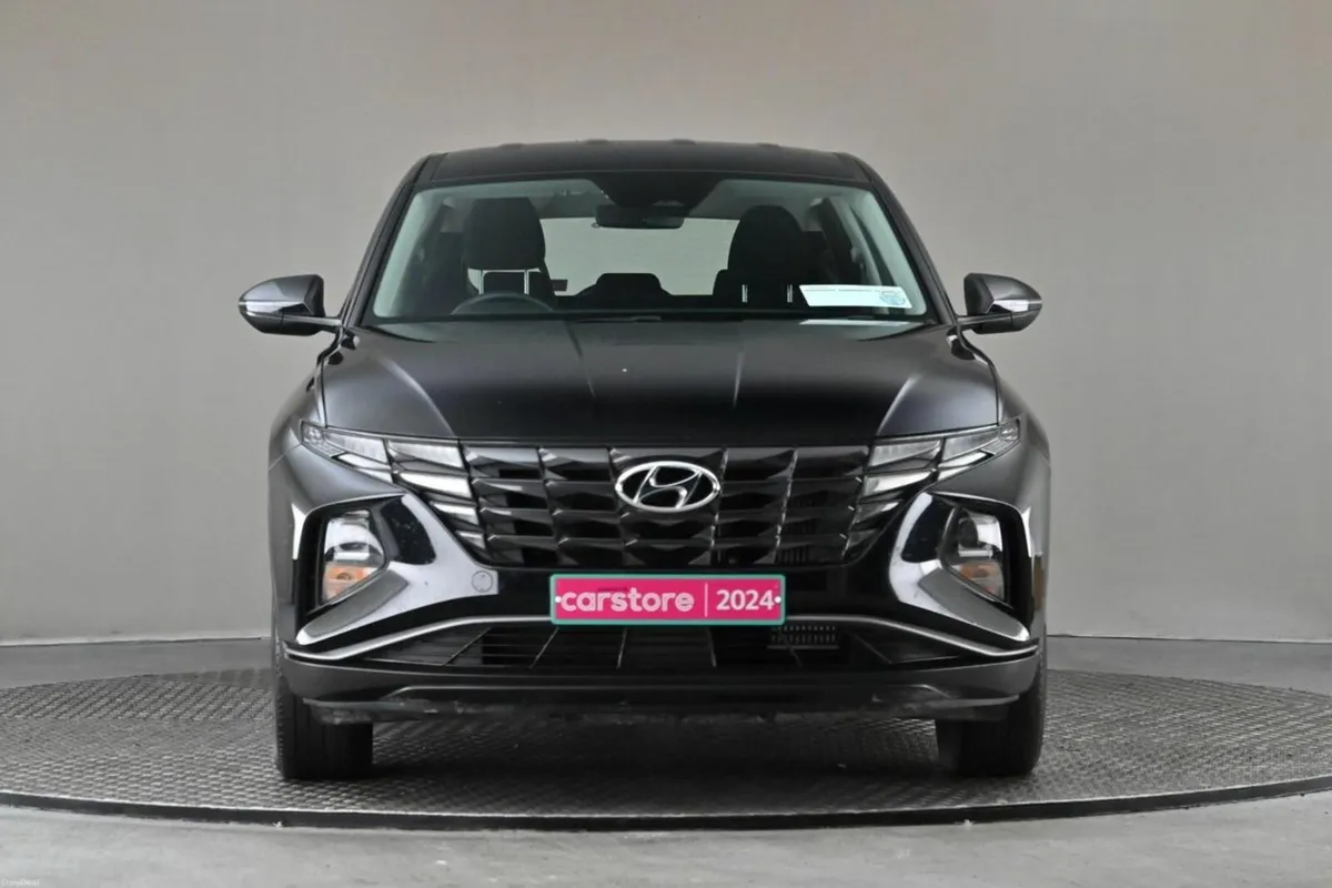 Hyundai Tucson 1.6CRDI 6SPD COMFORT PLUS **CAR PLA - Image 2