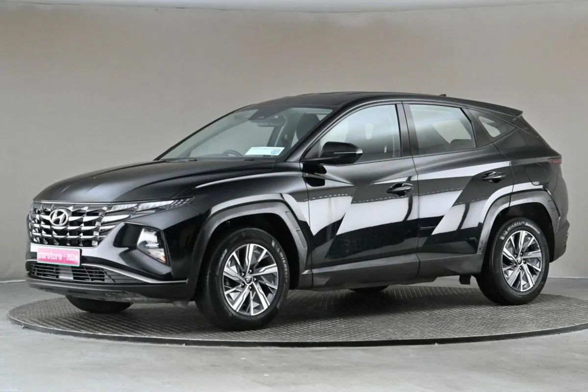 Hyundai Tucson 1.6CRDI 6SPD COMFORT PLUS **CAR PLA - Image 4