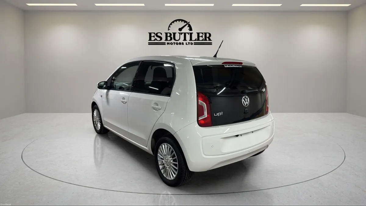 2016 VW Up! 1.0L AUTO HIGHLINE ONLY 36,000KMS - Image 3