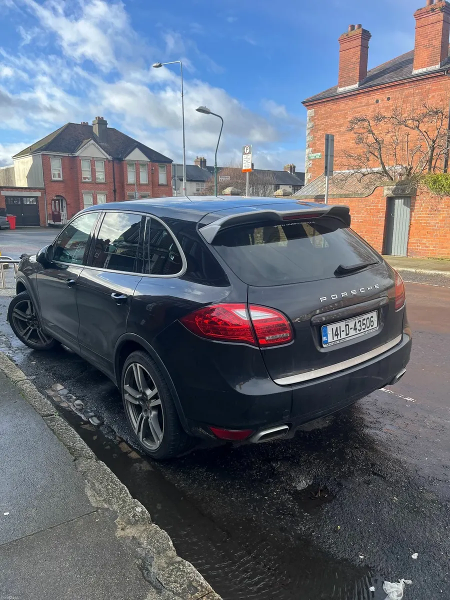 Porsche Cayenne 2014 - Image 2