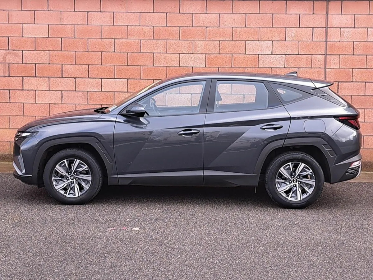 Hyundai Tucson Comfort Plus 1.6 Diesel. - Image 3