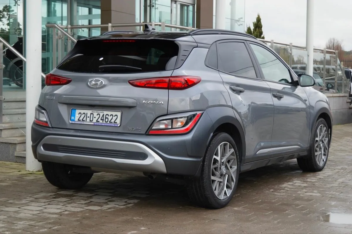 Hyundai KONA 1.6 HYBRID Executive Two Tone Roof Au - Image 4