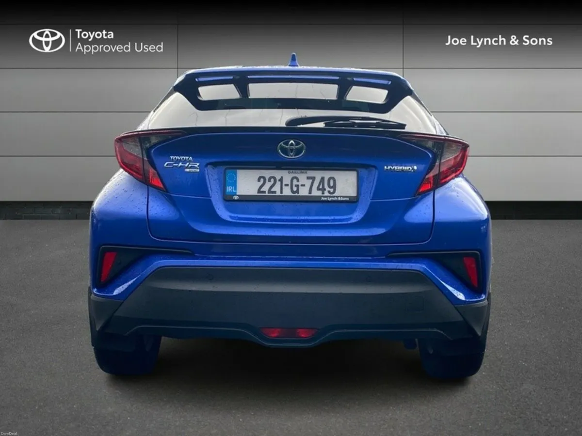 Toyota C-HR Hybrid Sport - Image 4