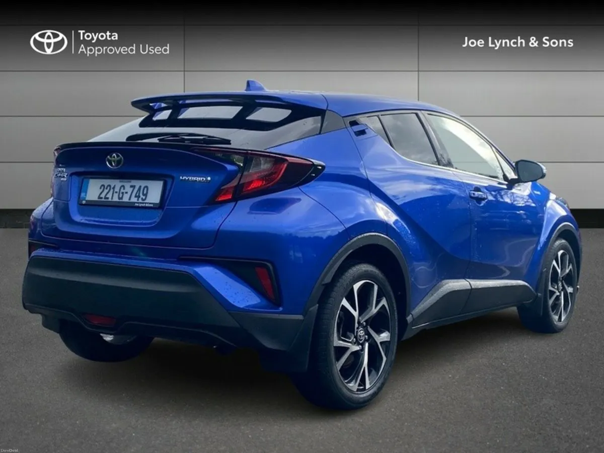 Toyota C-HR Hybrid Sport - Image 2
