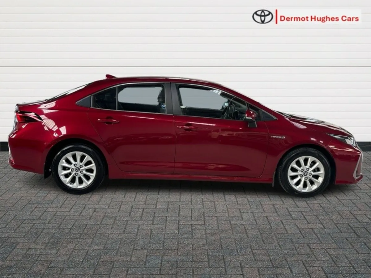 Toyota Corolla LUNA SAL 4DR AUTO - Image 3