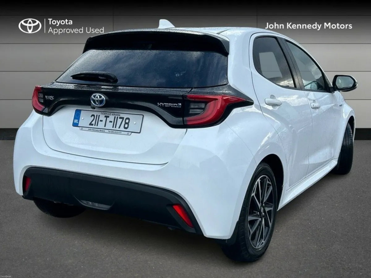 Toyota Yaris LUNA SPORT 5DR AUTO - Image 2