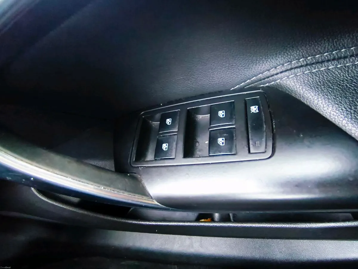 Opel insignia - Image 4