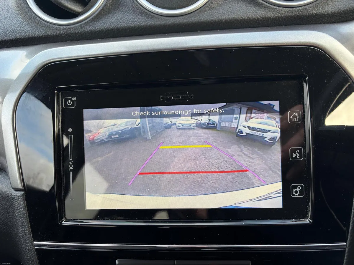 Suzuki Vitara 2020  PETROL  LOW  MILEAGE - Image 3