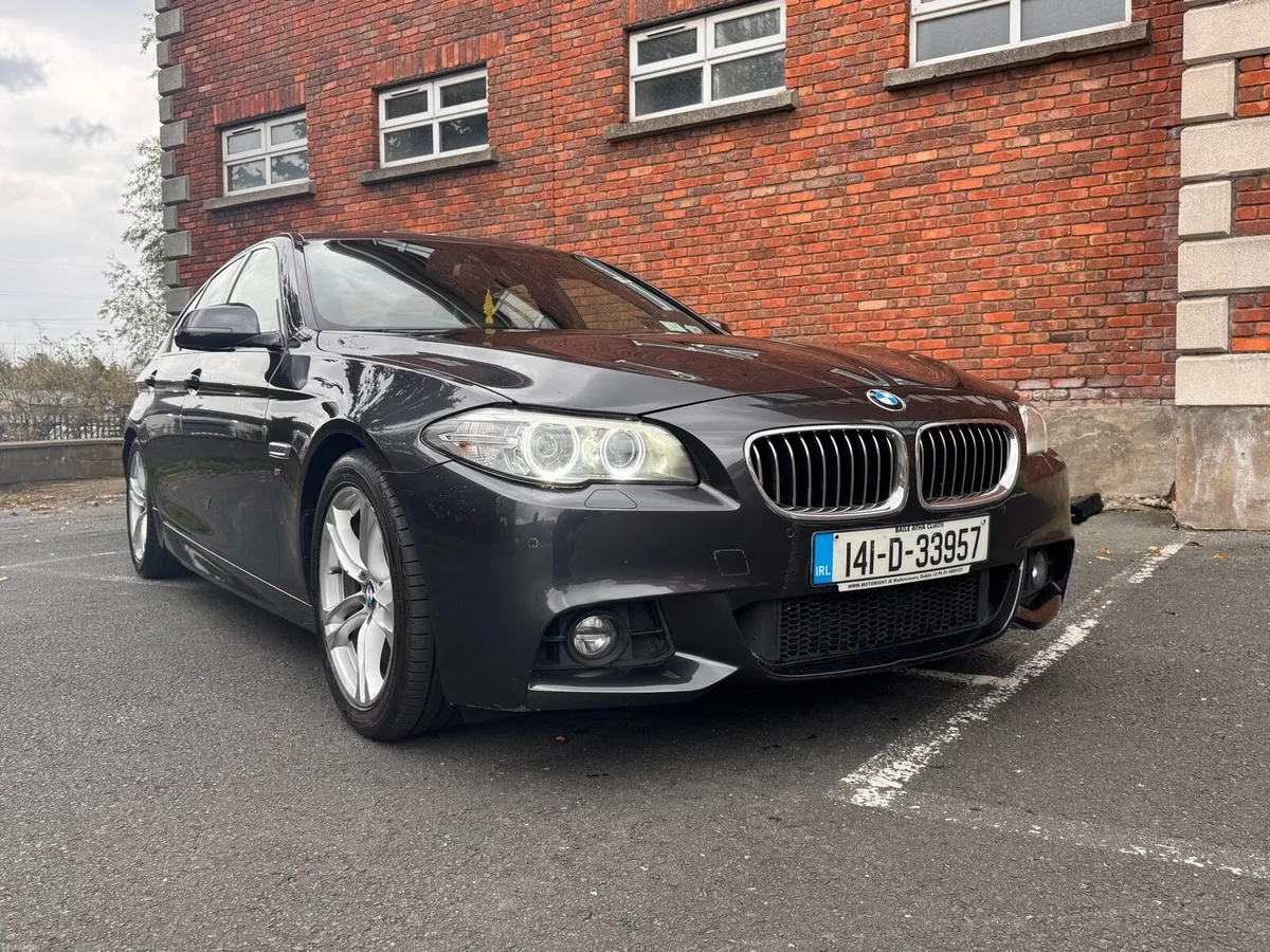 2014 bmw 520 - Image 2