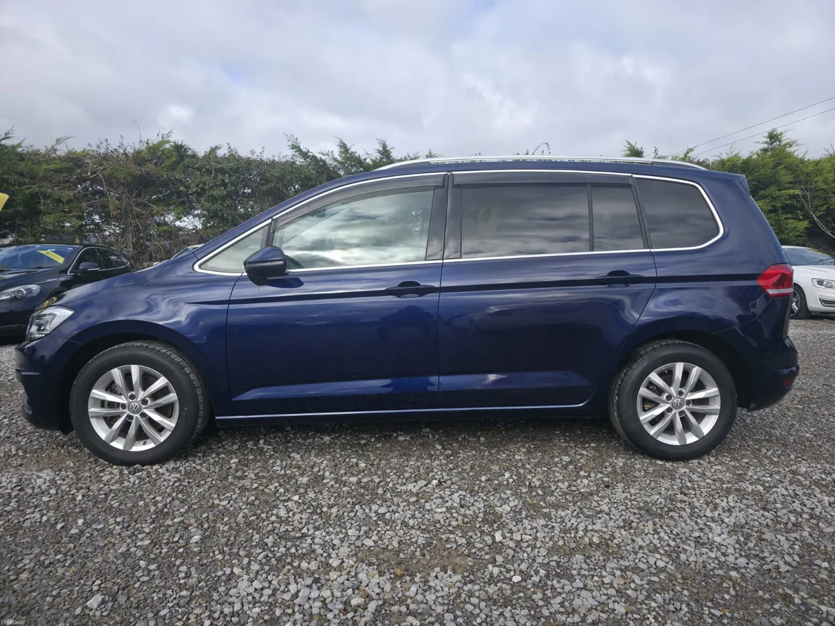 Volkswagen Touran 2019 - Image 2