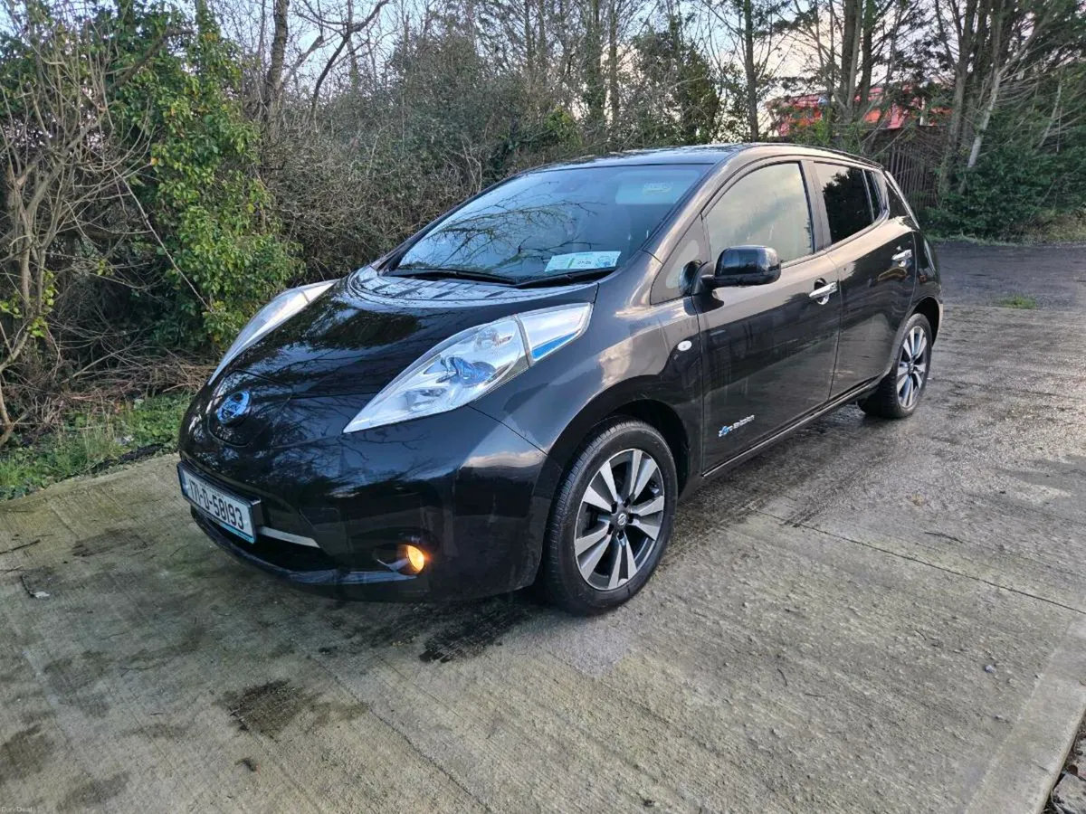 2017 Nissan Leaf - Image 2