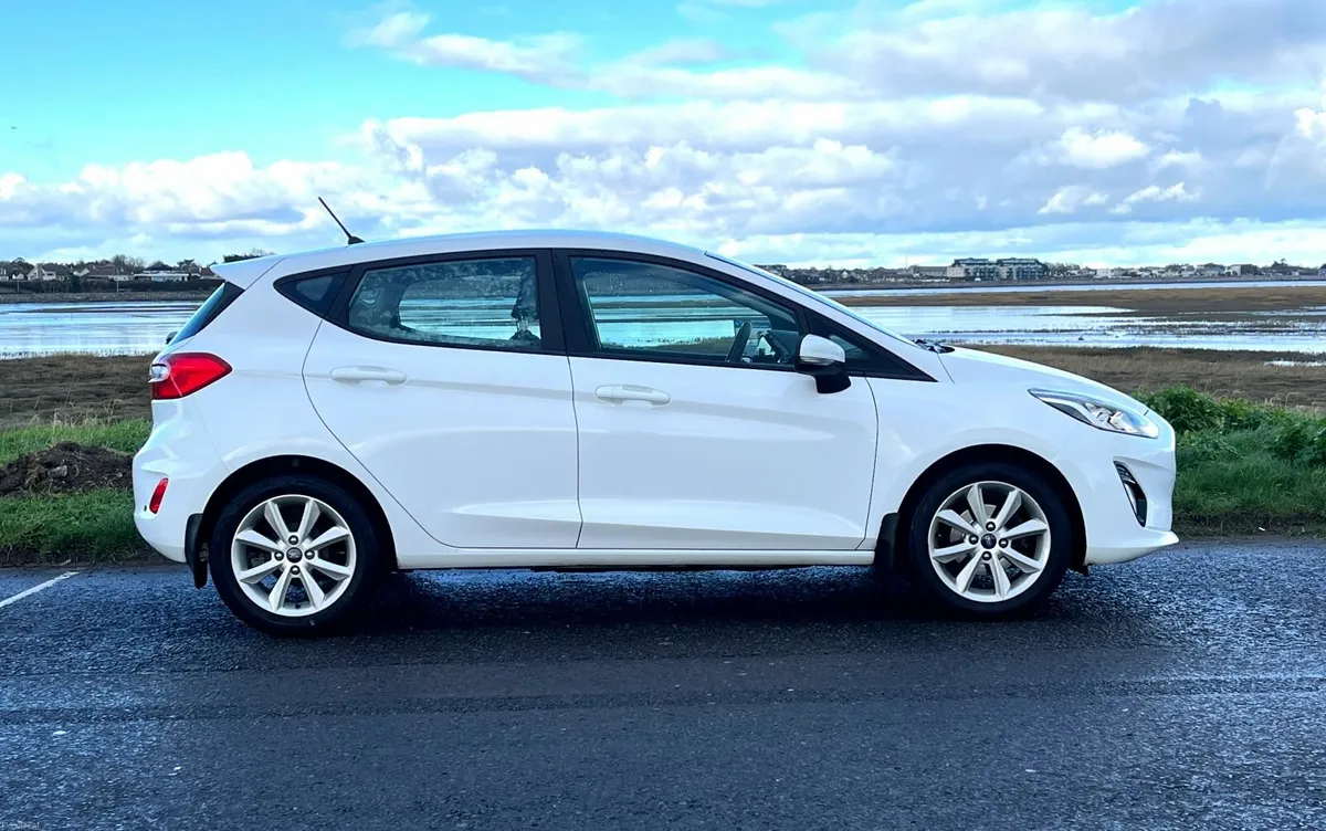 Ford Fiesta 2018, 5 door, 1.1 Petrol. - Image 2