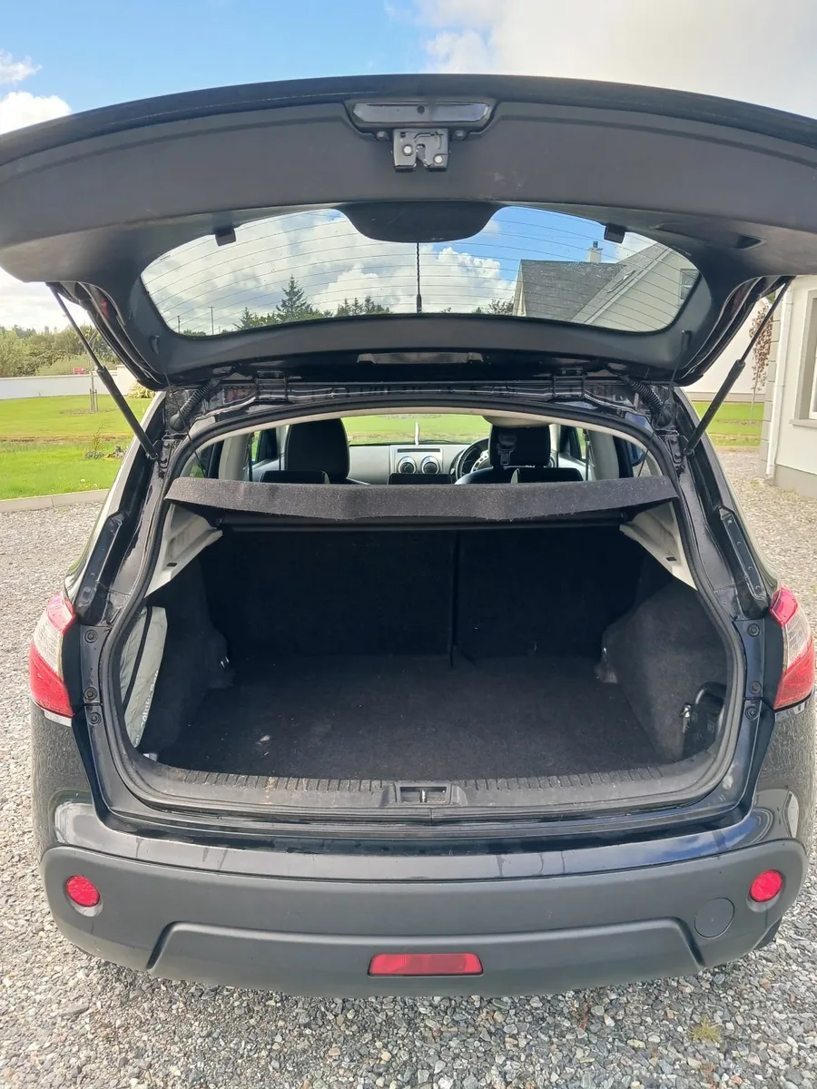 Nissan Qashqai 2013 Tekna - Image 2