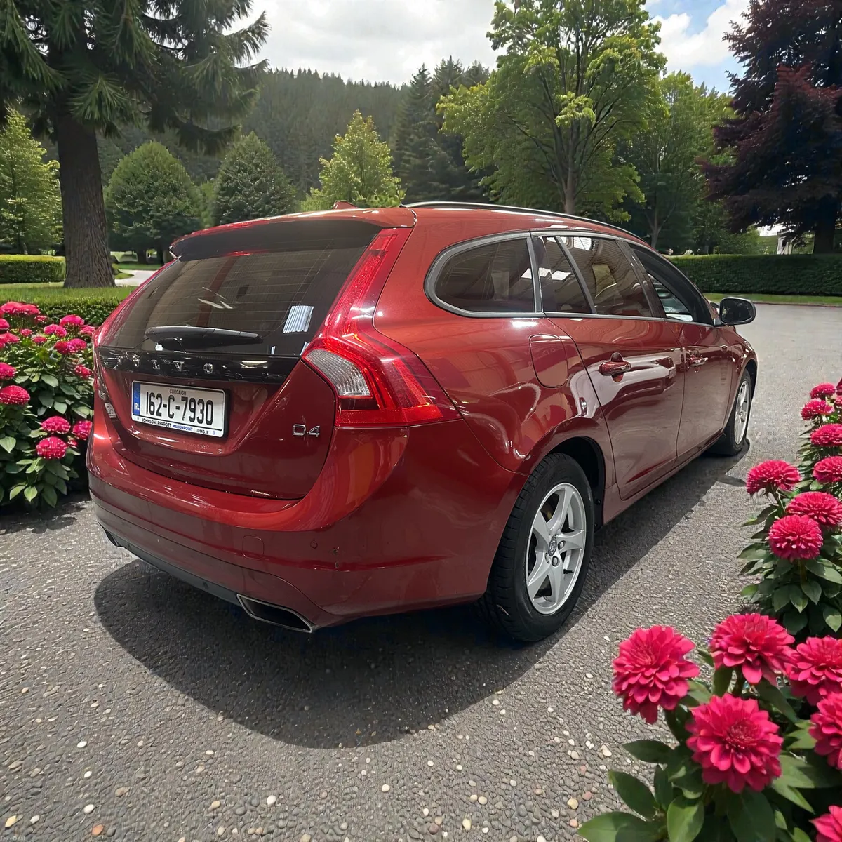 2016 Volvo V60  D4 (190hp) SE - Image 2