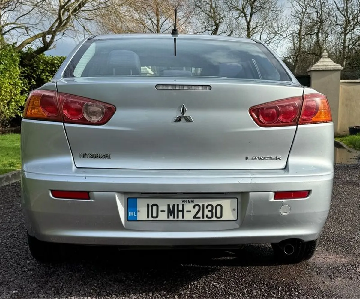 2010 Mitsubishi Lancer - Image 2